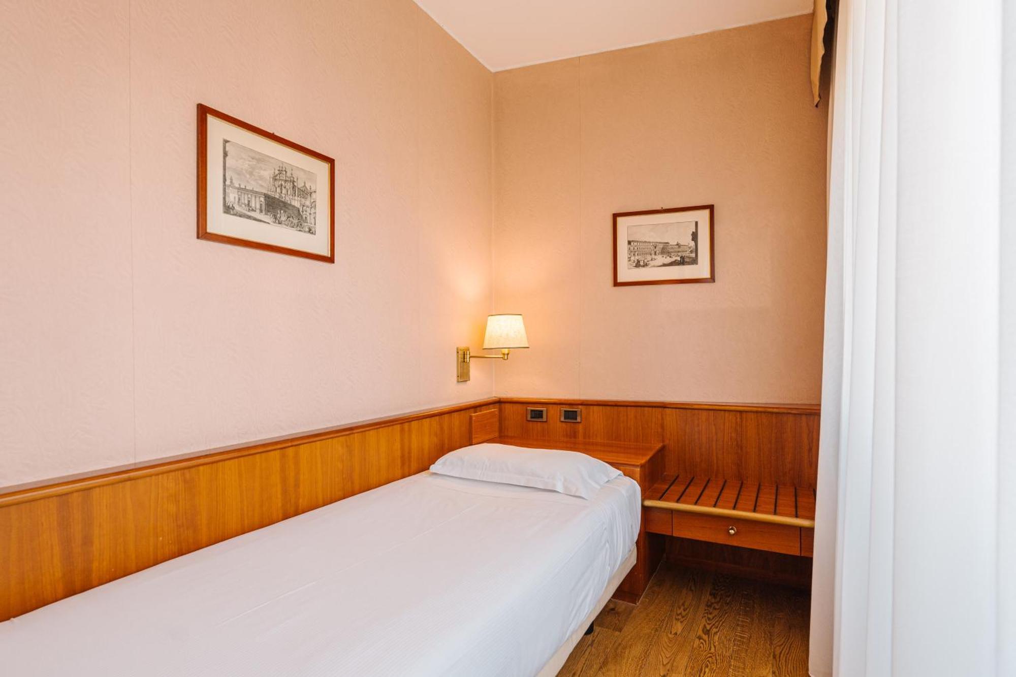Standard Single Room,1666748239:JPEG